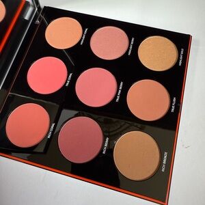 SMASHBOX Light It Up Blush Palette LE NWOT